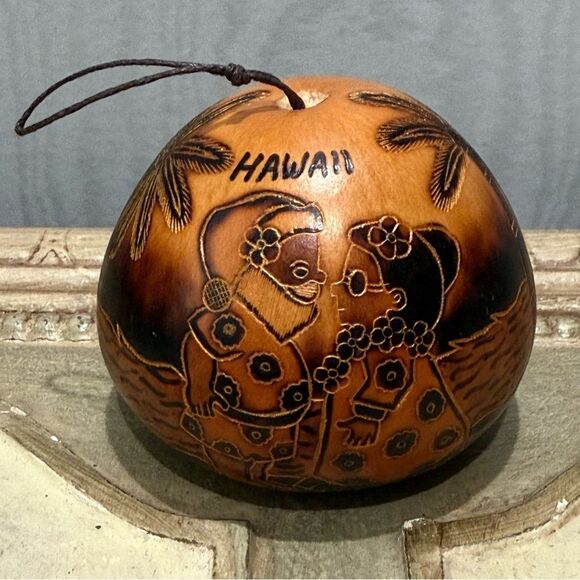 Hawaiian Christmas Gourd Ornament Santa & Mrs Claus Tropical Beach Palm Trees - Picture 3 of 10